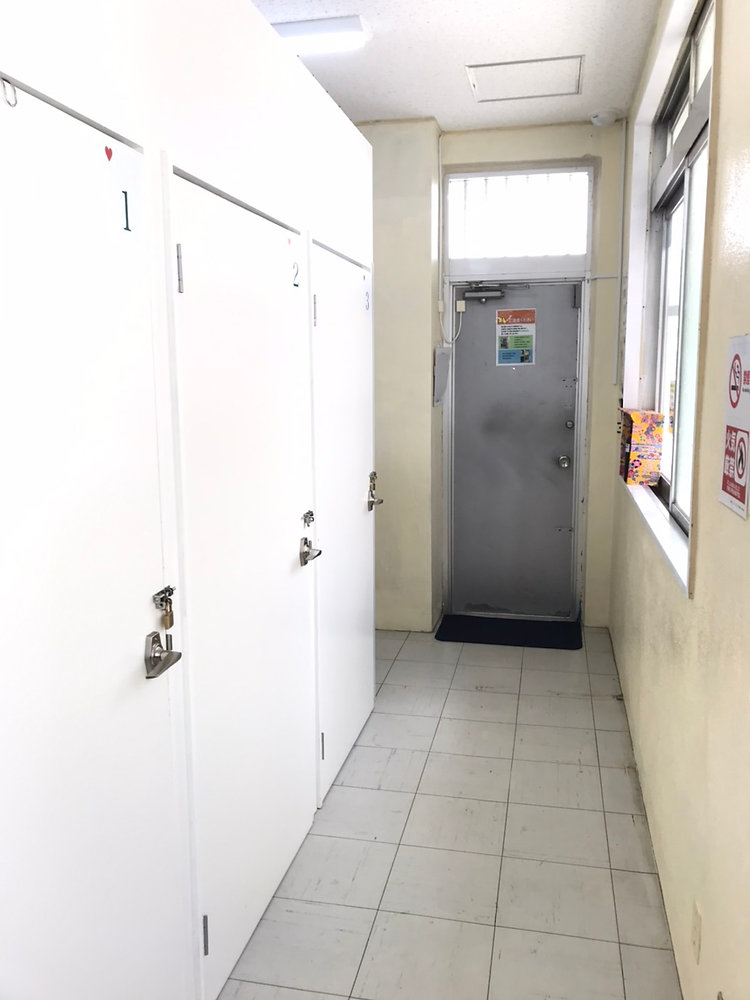 【1階室内型トランクルーム収納24時】 那覇に2店舗・浦添に1店舗